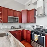 Sleek 1Br W Rooftop Amenities